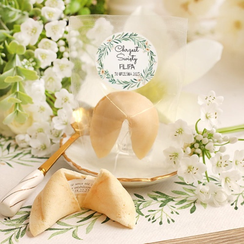 Ciasteczko z wróżbą na podziękowanie dla gości.