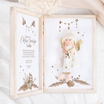 PAMIĄTKA chrztu św. dla dziewczynki Aniołek w drewnianym pudełku BOHO