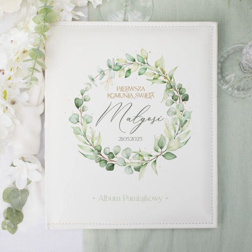 Album personalizowany na pamiątkę Pierwszej Komunii. Prezent dla dziecka.
