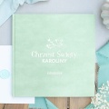 Prezent na chrzest.  Album na chrzest z dedykacją. Miętowy album na Chrzest Święty z personalizacją i motywem gołębicy.
