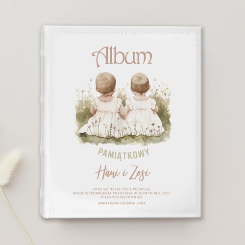 Album na zdjęcia dla bliźniaczek.