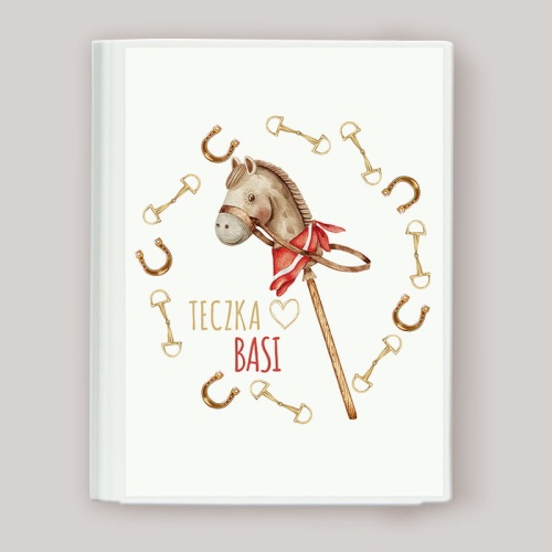 Personalizowana-teczka-na-rysunki-dla-dziecka-z-motywem-Hobby-Horse.jpg