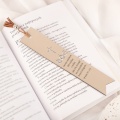Skórzana zakładka do Biblii z cytatem religijnym.