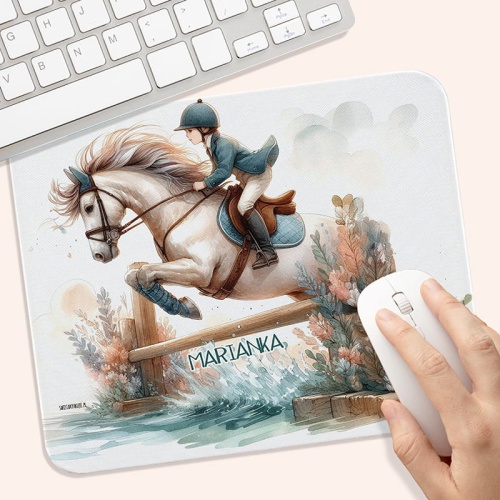 Podkładka pod myszkę z ilustracją konia i imieniem dziecka
