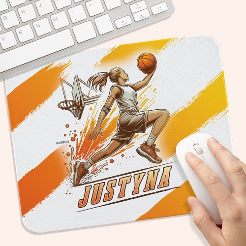 Personalizowana podkładka pod myszkę z grafiką koszykarki