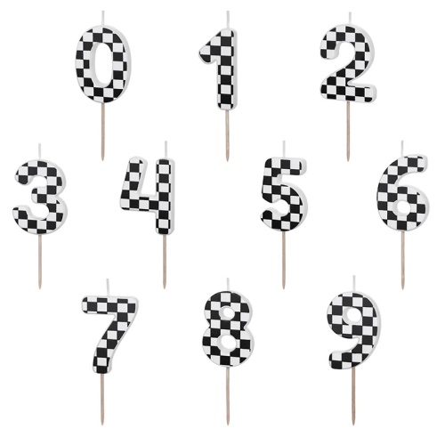 Świeczki z motywem piłkarskim w kształcie cyfry