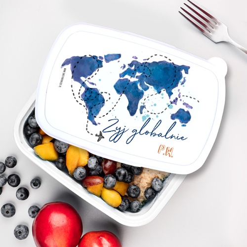 Śniadaniówka z mapą świata i inicjałami ucznia