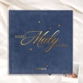 Granatowy album „Nasz Mały Chłopiec” z personalizacją.