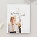 Album komunijny ze zdjęciem dziecka na okładce. Prezent na Komunię.
