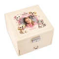 Personalizowana szkatułka na biżuterię. Na wieku zdjęcie dziewczynki.