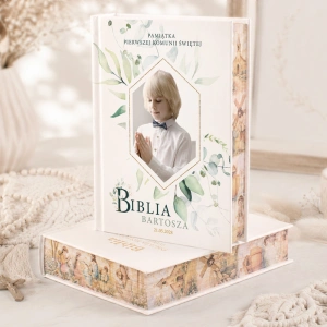 BIBLIA ze zdjęciem dziecka na okładce Pamiątka na I Komunię św.