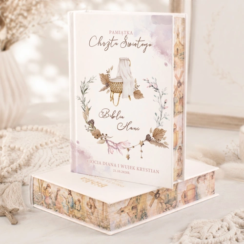 Biblia z barwionymi brzegami na chrzest motyw boho