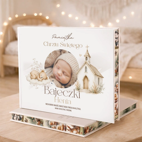 Personalizowana książka ze zdjęciem na Chrzest Święty z elegancką twardą oprawą.