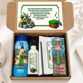 Zestaw prezentowy dla fana Minecraft z personalizowanym workiem i bidonem dla chłopca.
