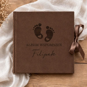 Kieszeniowy ALBUM Welurowy na Zdjęcia Dziecka Małe Stópki