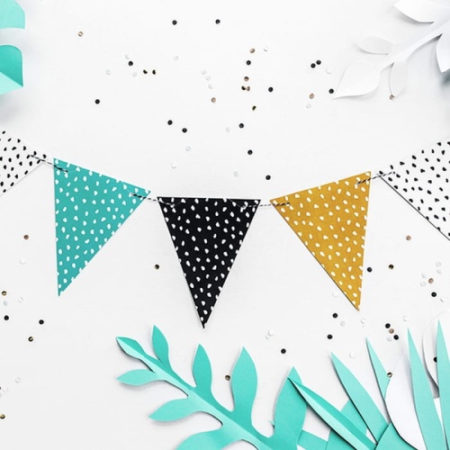 Girlanda kolorowe trójkąty w kropki