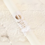 GROMNICA  świeca na Chrzest Święty Małe Stópki Metaliczny Nadruk Z Okapnikiem