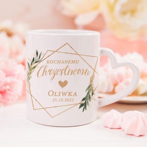 Kubek ceramiczny z wyjątkową personalizacją wewnątrz geometrycznej grafiki, wzbogaciliśmy miejscem na zdjęcie Waszej pociechy! Podaruj ojcu chrzestnemu ten wspaniały prezent, który radować go będzie przy każdym piciu kawy!