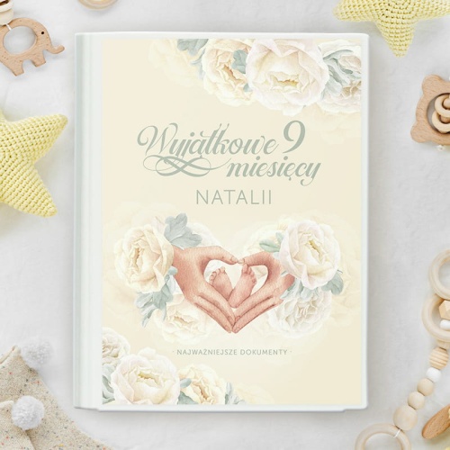 Teczka ciąży z imieniem przyszłej mamy. Praktyczny gadżet do przechowywania dokumentów.