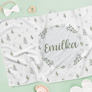 RĘCZNIK z imieniem i zawieszką prezent dla dziecka Zielone Gałązki