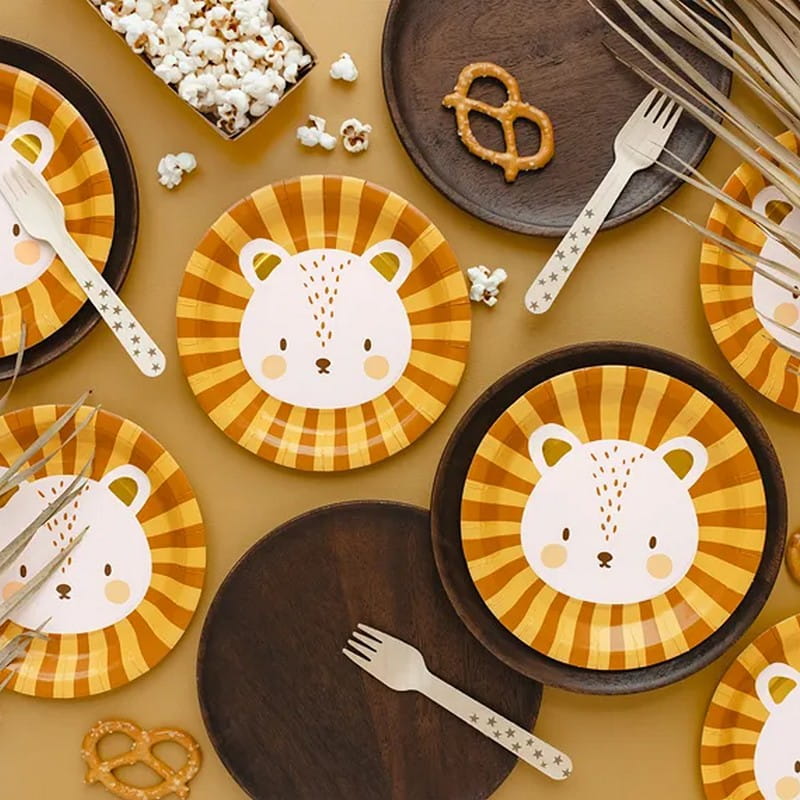 Talerzyki i sztućce na urodzinki dziecka